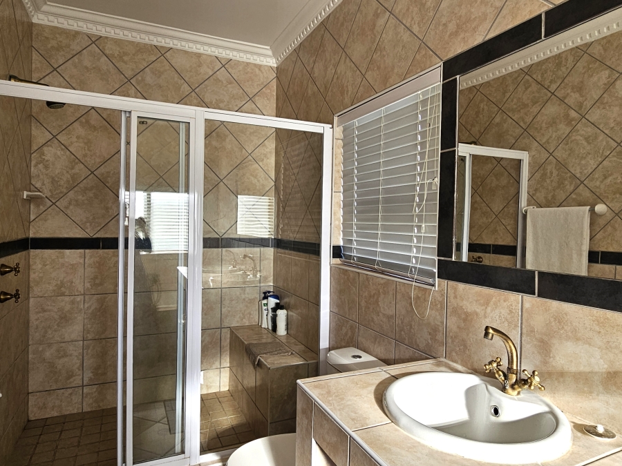 3 Bedroom Property for Sale in Jeffreys Bay Central Eastern Cape